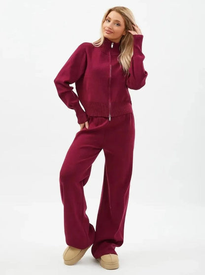 ALBA | Pantalon large, veste zippée.
