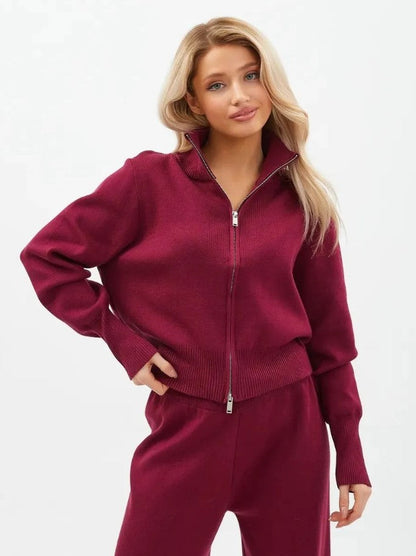 ALBA | Pantalon large, veste zippée.