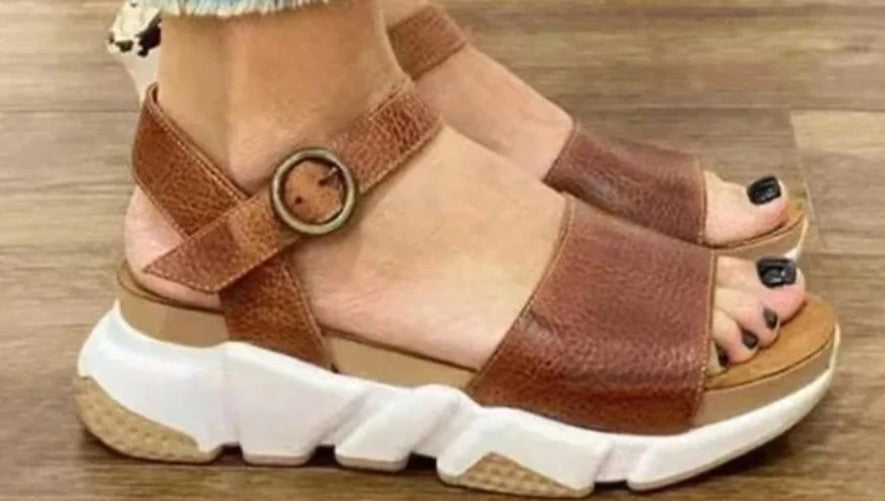 Sandales en cuir synthétique à bout ouvert